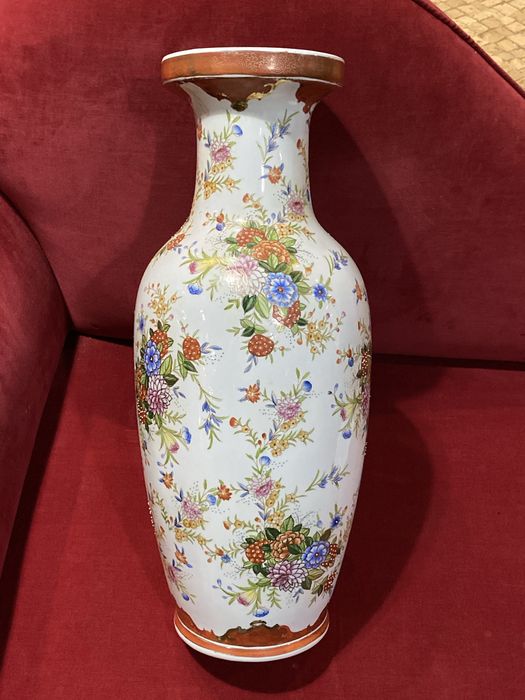 Jarrao em porcelana chinesa