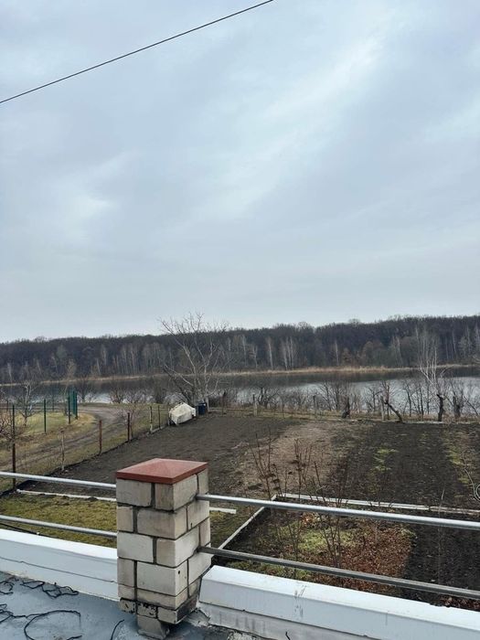 Пилипча.Продаж будинку з краєвидом на річку.