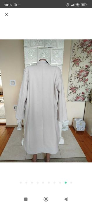 Нове пальто шикарне