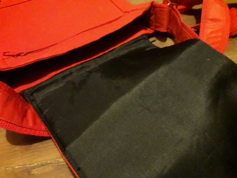 Torebka saszetka auta