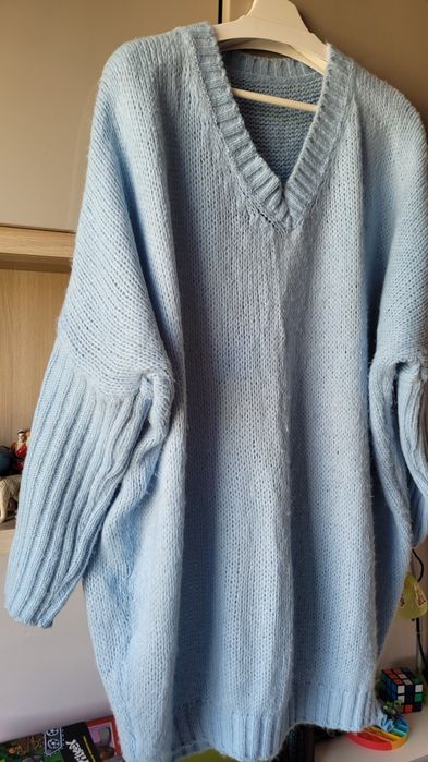 Błękitny mięciutki sewter damski oversize długi rozm.XL