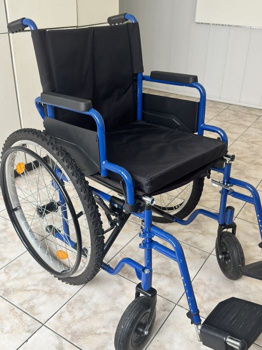 Інвалідна коляска в гарному стані