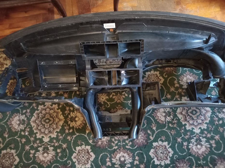 Торпедо 30801102 Volvo S40/V40 Вольво С40/В40 в хорошем состоянии