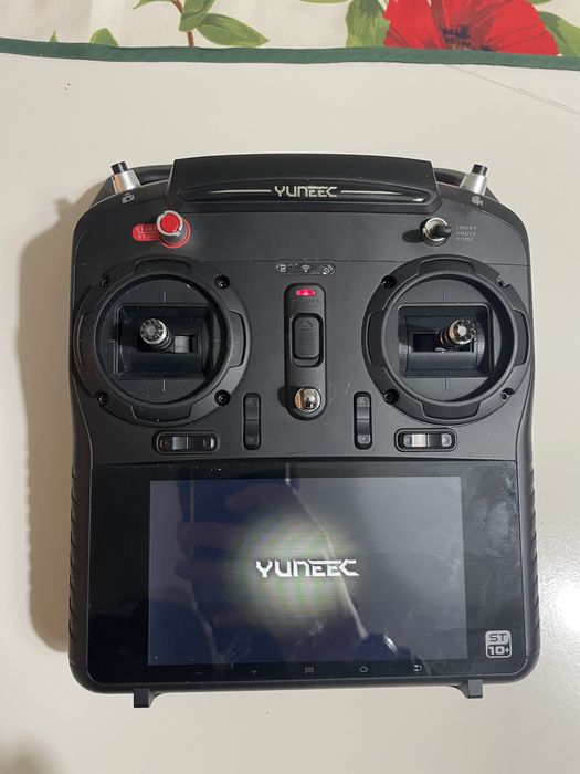 Yuneec drone remote controller64409548111107122