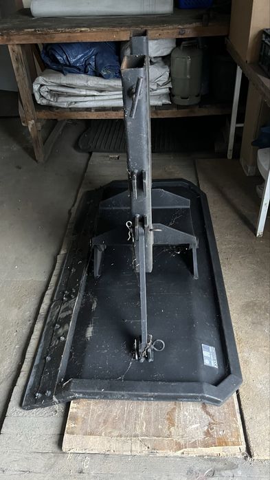 Pług do odśnieżania do wózka widłowego