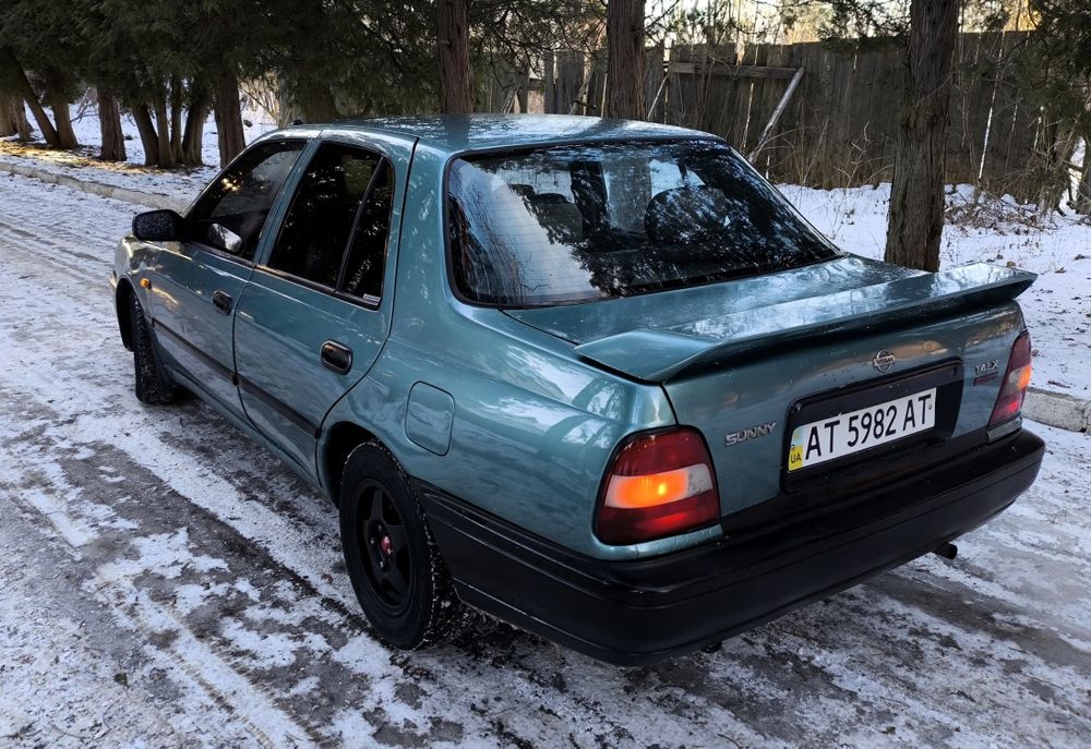 Nissan Sunny 1.4 бензин 1995 року авто в хорошому стані Санні Ніссан