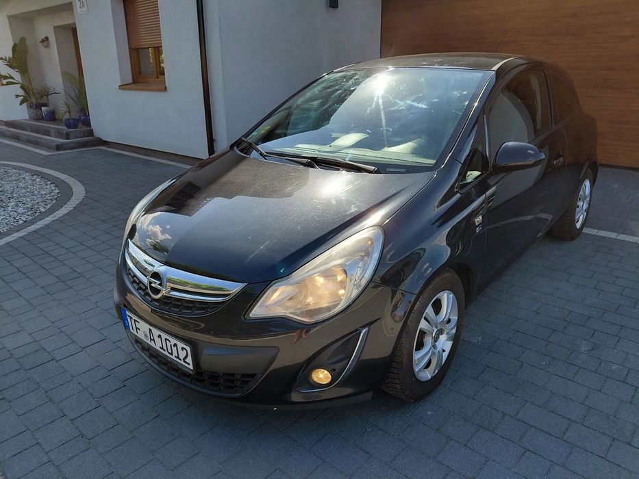 Opel Corsa Z Niemiec ! Klima ! Podgrzewane fotele,  kierownica ! 1.4 ! Oplacona