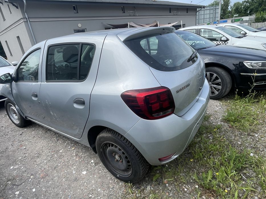 Dacia Sandero - na części
