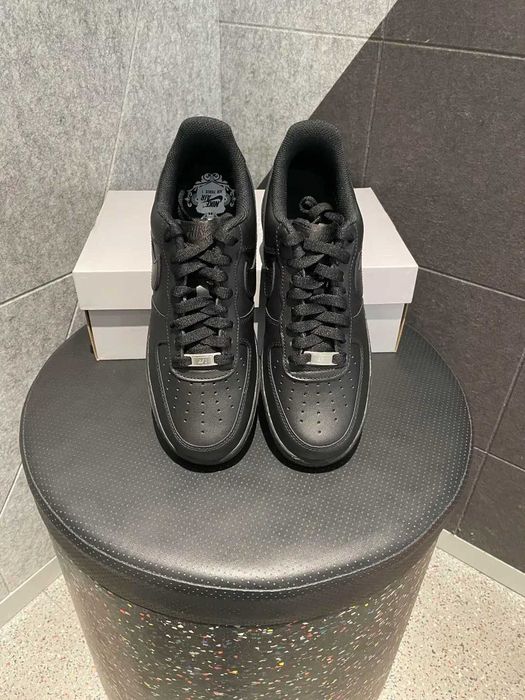 Nike Air Force 1 R.42,5