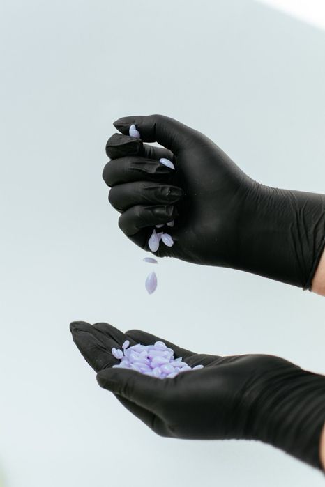 Шукаю смм доя інстаграм сторінки, який розуміється на салонах краси