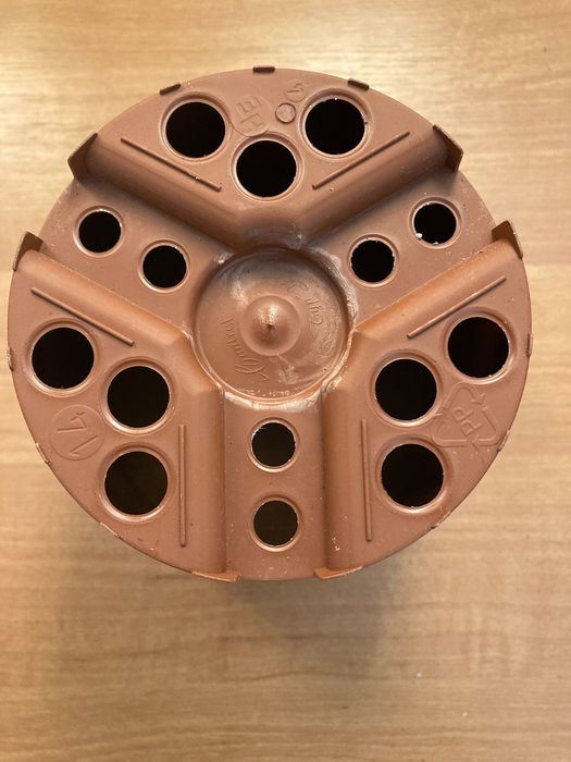 Doniczki produkcyjne 14 cm teracota