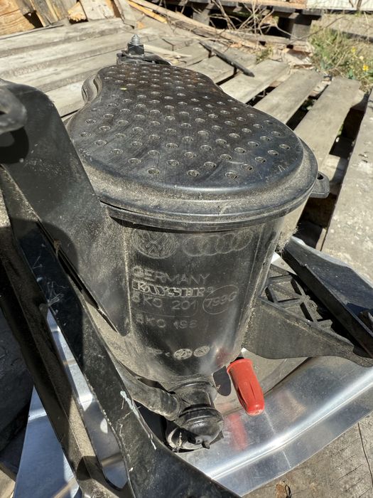 Абсорбер, audi Q7 4M  4M4201799