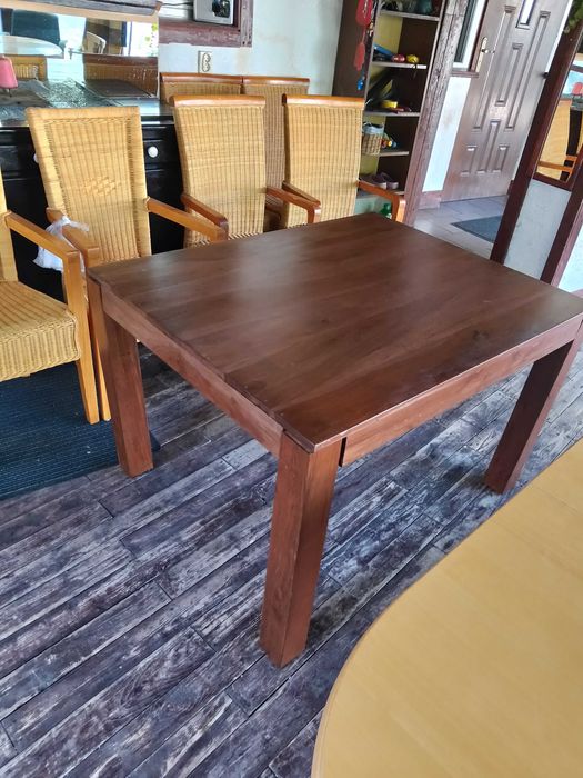 stół kolonialny , stół