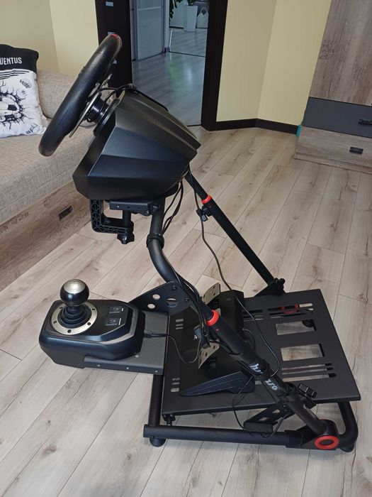 Kierownica SUZUKA ELITE biegi pedały + Kokpit Stojak Huzaro Speed 3.0