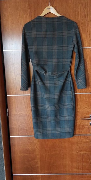 Zara Woman sukienka biznesowa ołówkowa midi brązowa krata M jak nowa