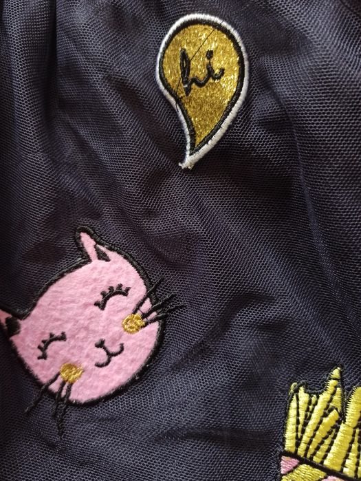 Spódniczka z naszywkami