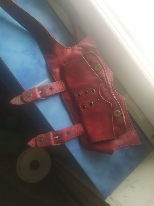 Сумочка жіноча,Шкіра . Через плече