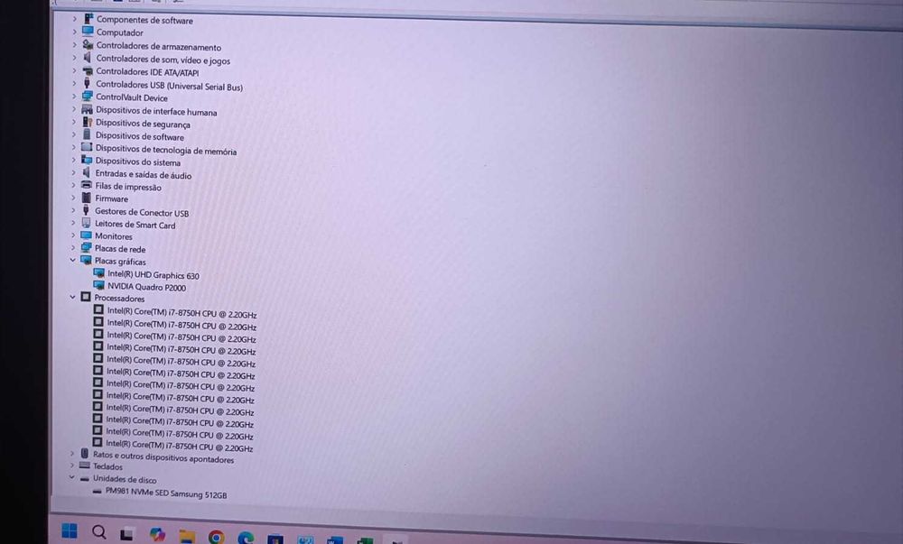 Dell Precision 15 7530-Ecrã 15.6FHD/i7/NVME/32GB RAM/Gráfica Nvidia