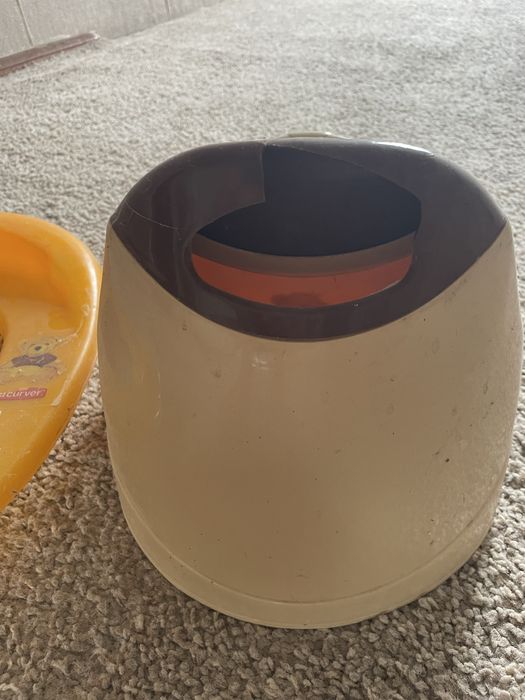 Горшок детский и крышка на унитаз