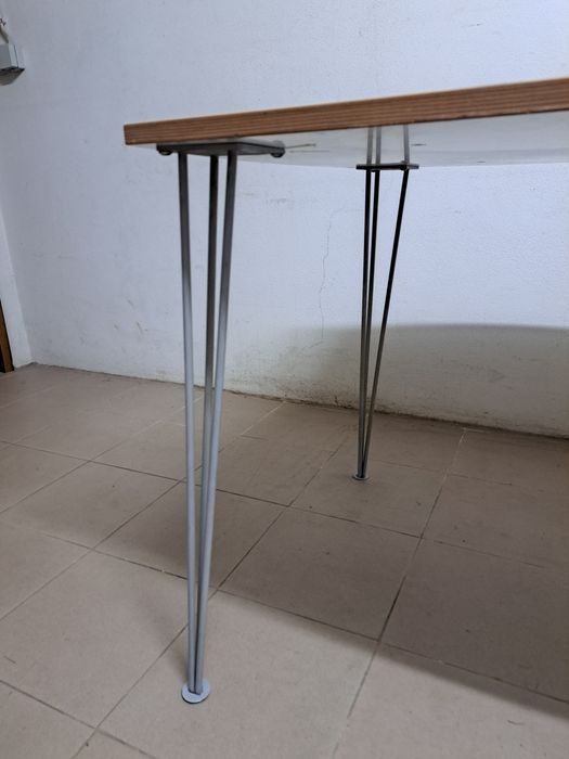 conjunto mesa e cadeira
