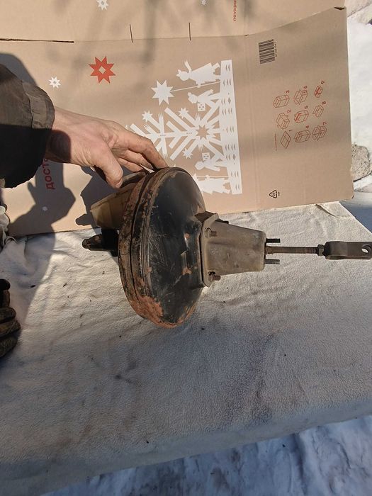 Главный тормозной цылиндр Опель Омега А на 3 трубки Opel Omega A