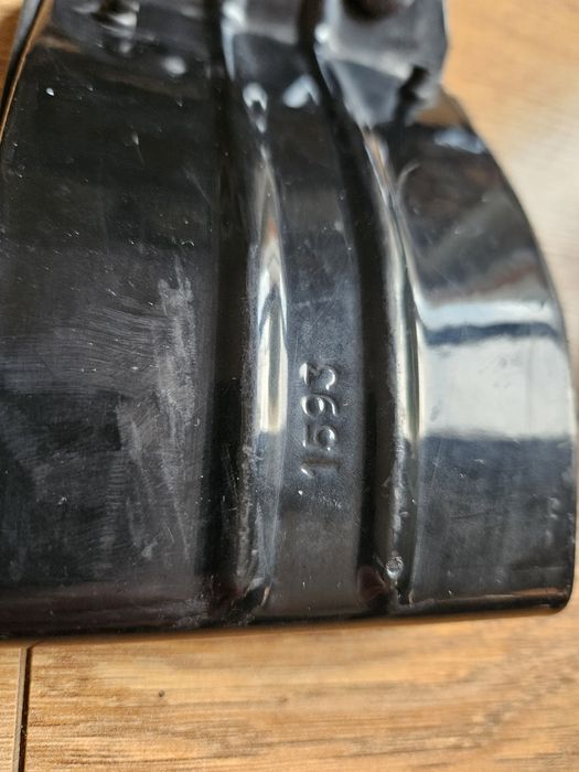 Uchwyty, mocowanie do bagażnika Cruz. Kit 935-607. Ford Focus
