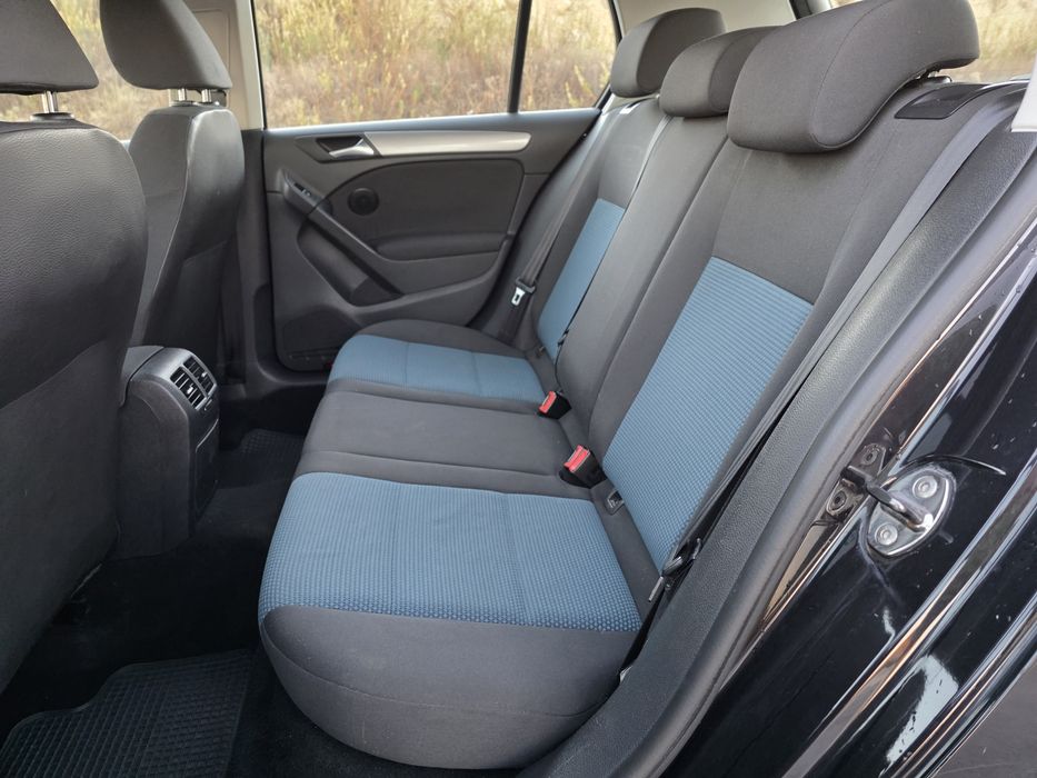 VW Golf 1.6 TDi Bluemotion (2011)