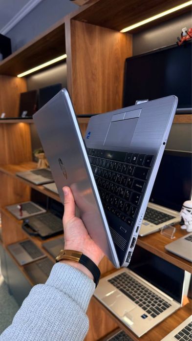 Ноутбук: HP 250 G8 16/512