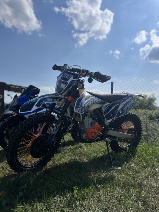 мотоцикл GEON DAKAR 300