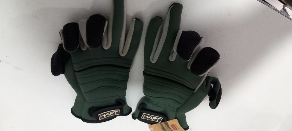 Luvas em neopreno para a prática desportiva