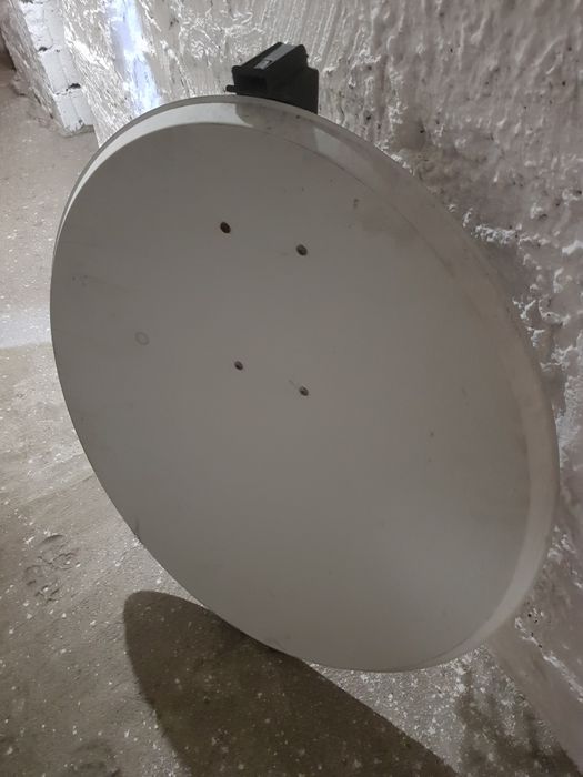 Czasza  satelitarna średnicy 75cm.