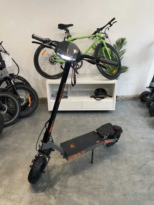 2025 Hulajnoga elektryczna Kukirin G2 10cali 45km/h używana