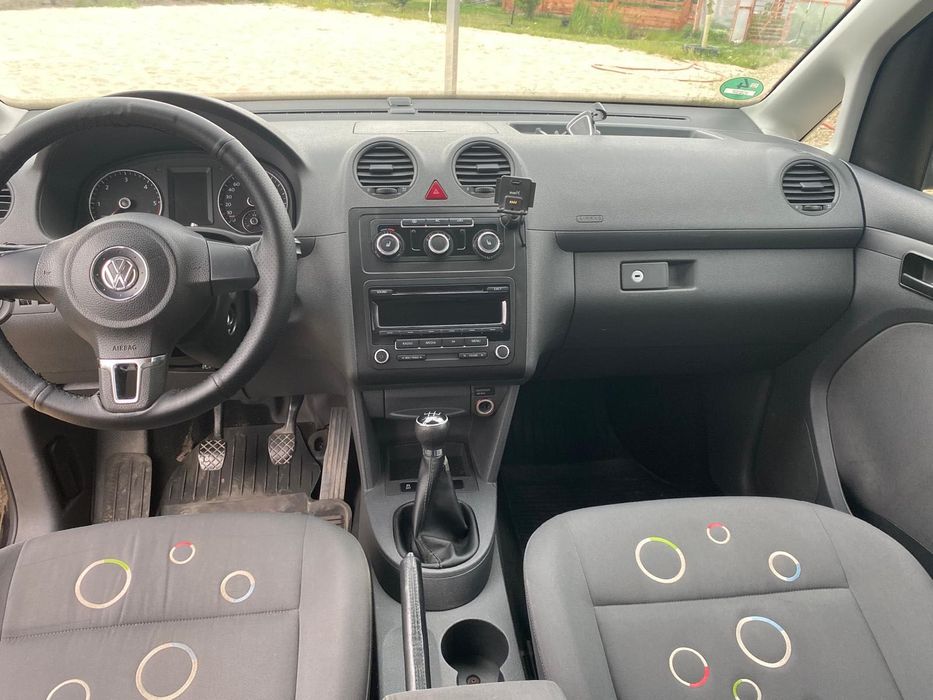 Samochód volkswagen Caddy 2012r