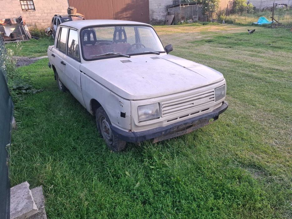 Syrena 105 Wartburg 353 do remontu lub na części silnik OK