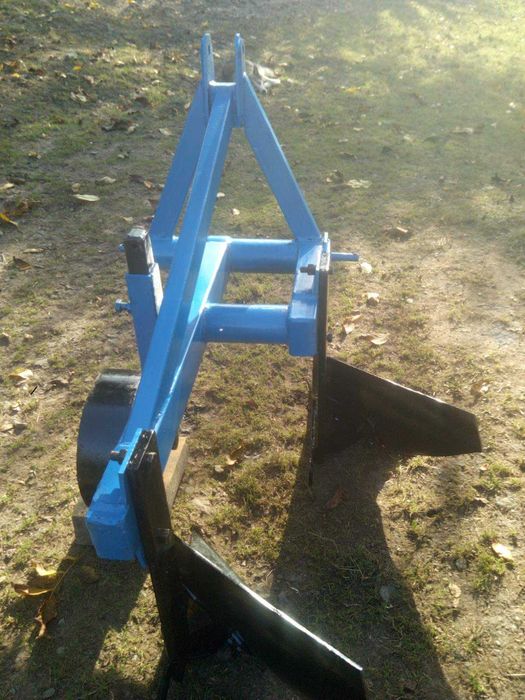 Продам плуг до трактора