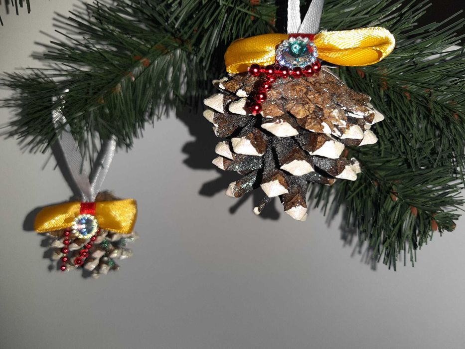 szyszki na choinkę,  ręcznie robione ozdoby na choinkę