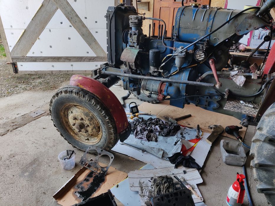 Naprawy ciągników i traktorów oraz maszyn rolniczych