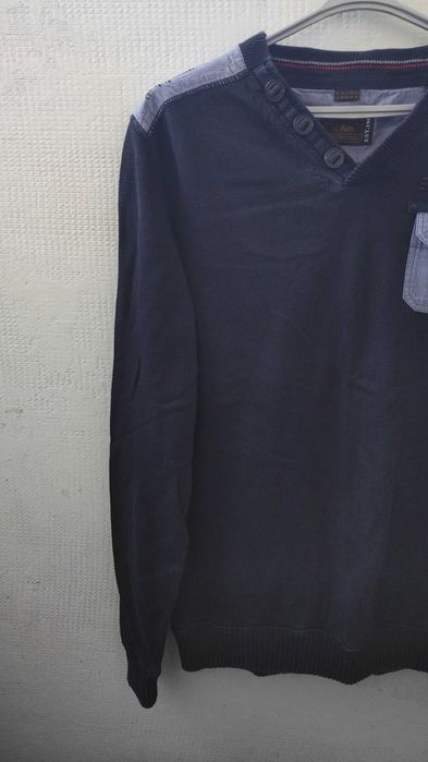 Светр чоловічий s Oliver

розмір:  XL