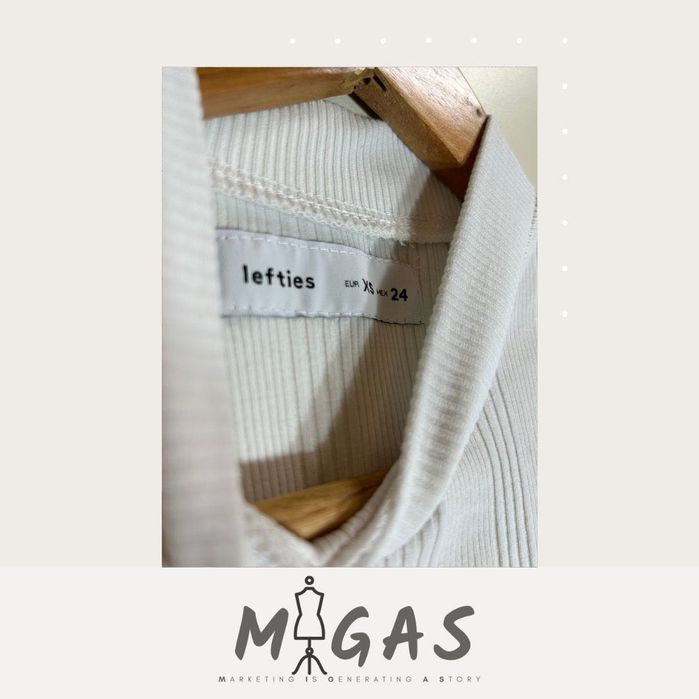 Top com gola halter Lefties