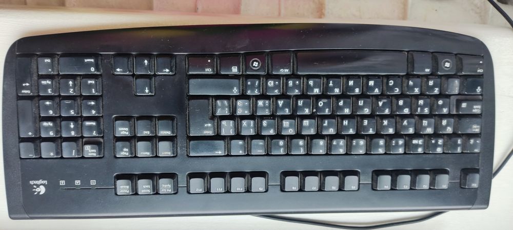 Клавіатура Logitech Deluxe 250 Keyboard