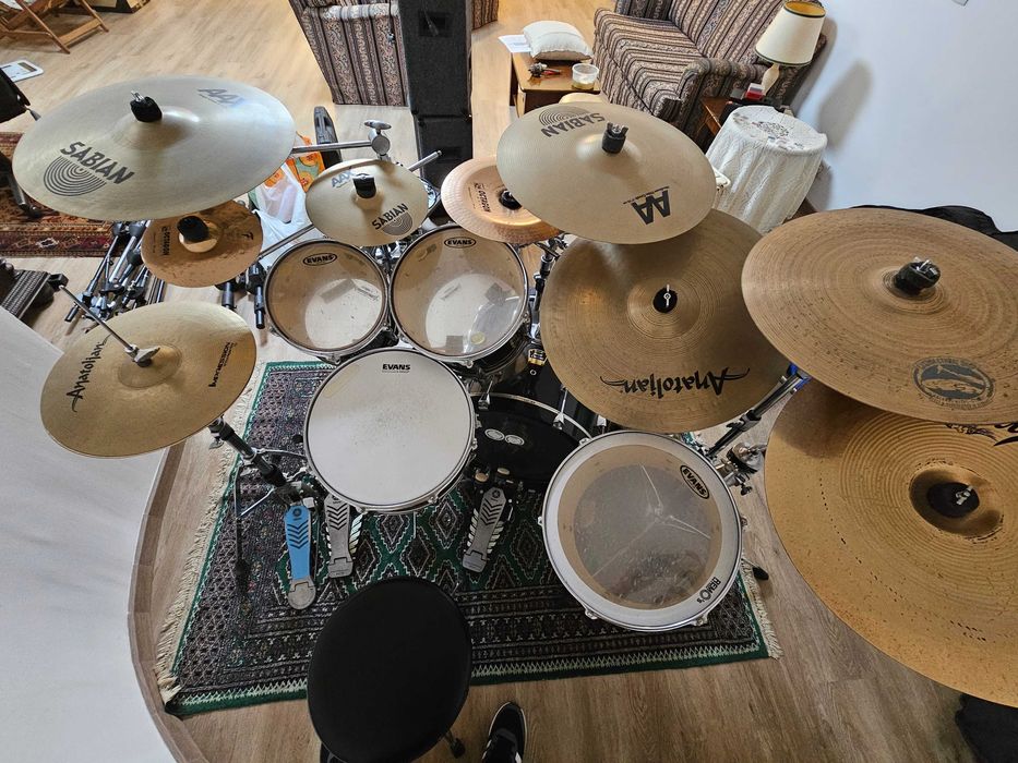 Bateria Yamaha Stage Custom Advantage + 9 Pratos Sabian + Anatolian +, Banco, Ferragens extra