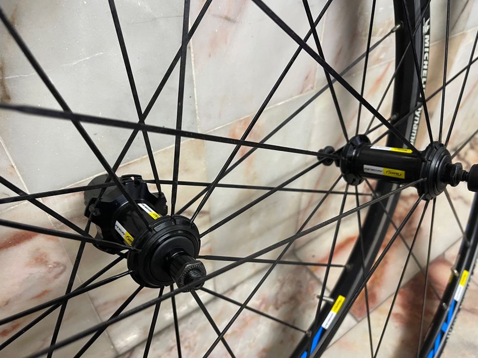 Rodas Mavic Aksyum  e Ksyrium rolamentos