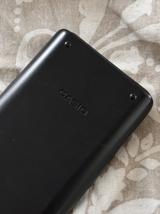 Calculadora Científica CASIO FX-82MS