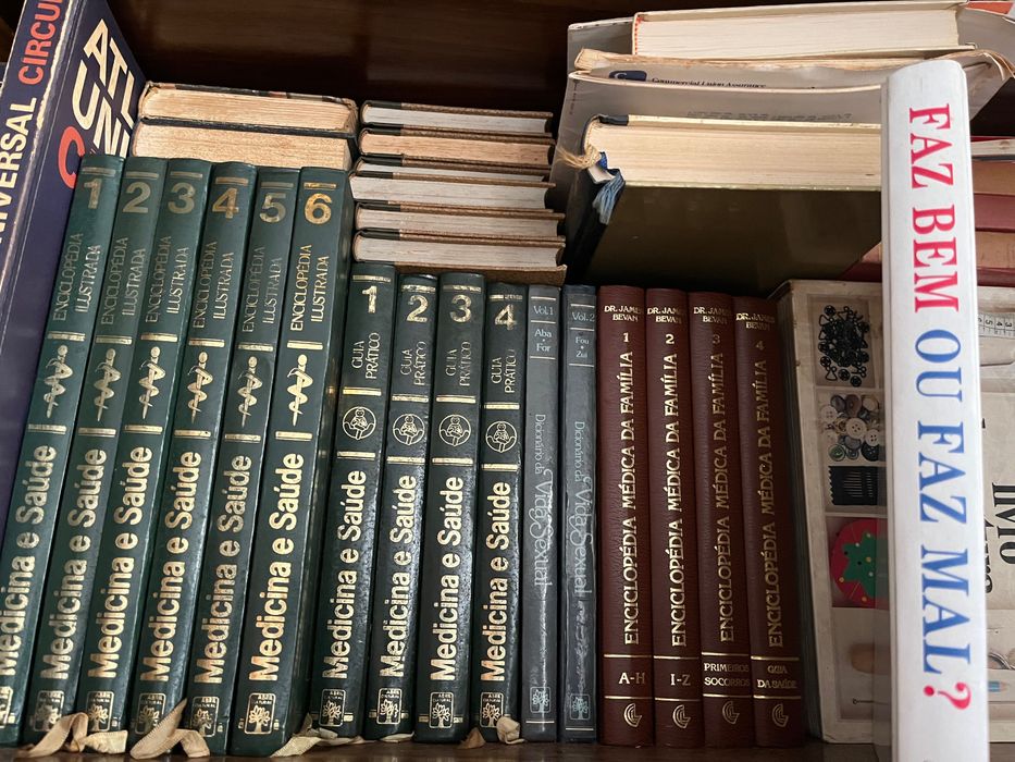 Livros enciclopédias