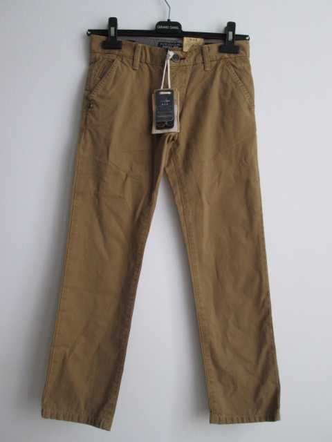 New Zealand Auckland spodnie chłopięce Regular Fit 140 nowe