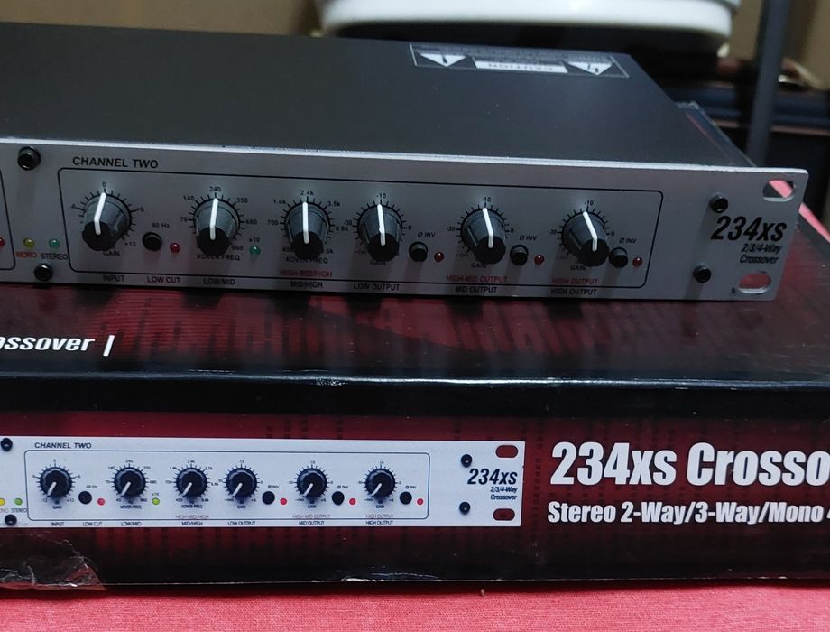 Crossover DBX 234xs