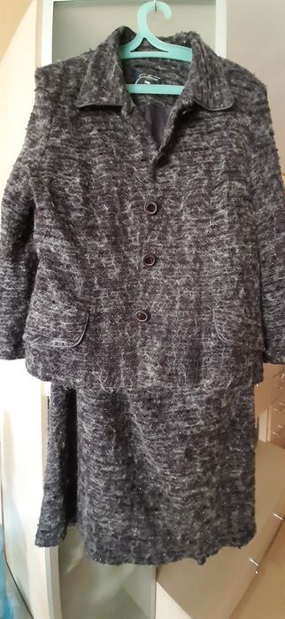 Костюм жіночий р.54 сіреневого кольору