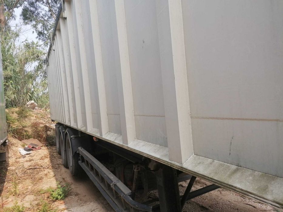 Vende Reboque em Bom Estado , pronto a laborar