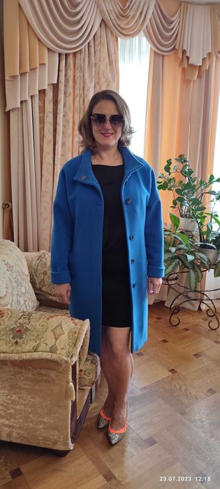 Продам пальто осінь - весна