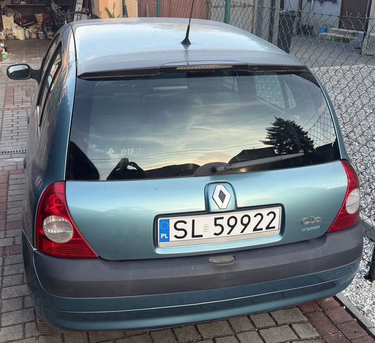 Renault Clio RENAULT CLIO. Samochód krajowy - uszkodzony